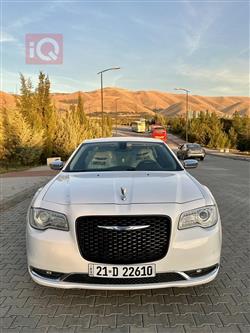 كرايسلر 300
